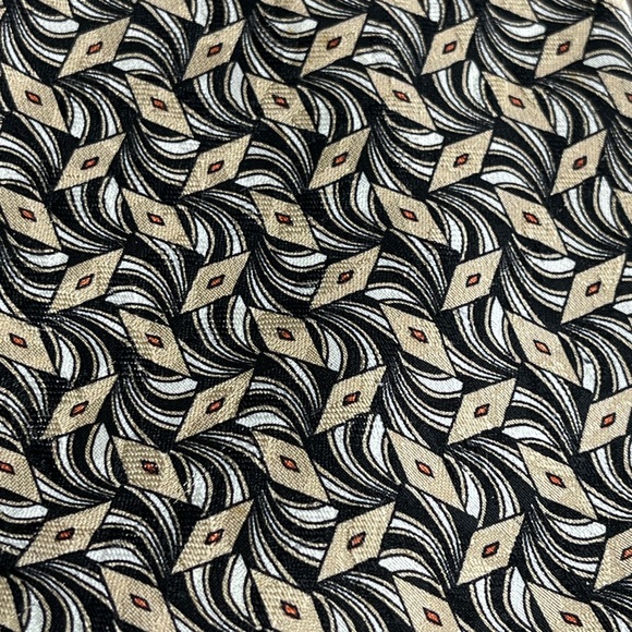 Haggar Clothing Co City Casual 100% Silk Tie Made in USA - Picture 5 of 5